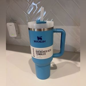 Stanley 40 oz Quencher -Pool